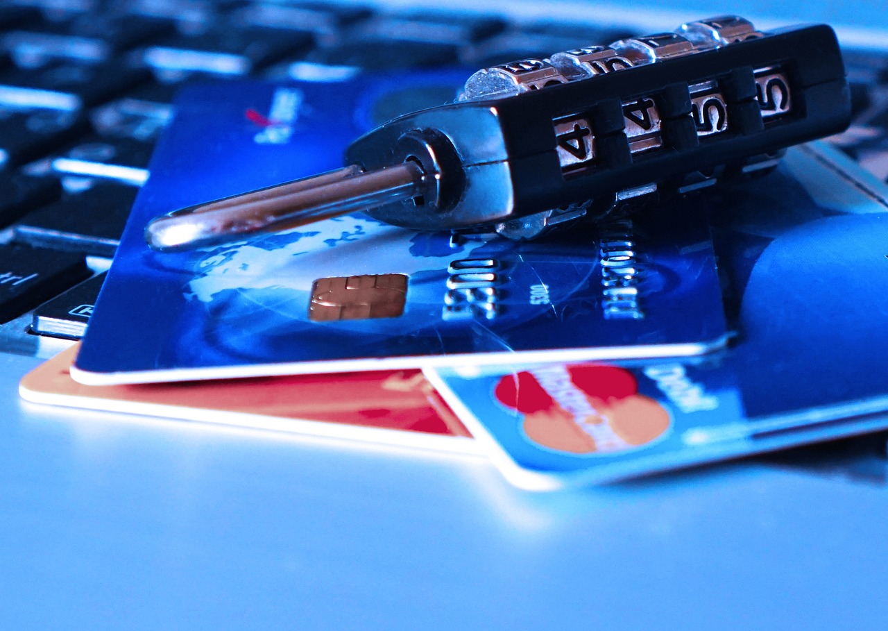クレジットカードの不正利用に遭った場合の返金手続きは？
