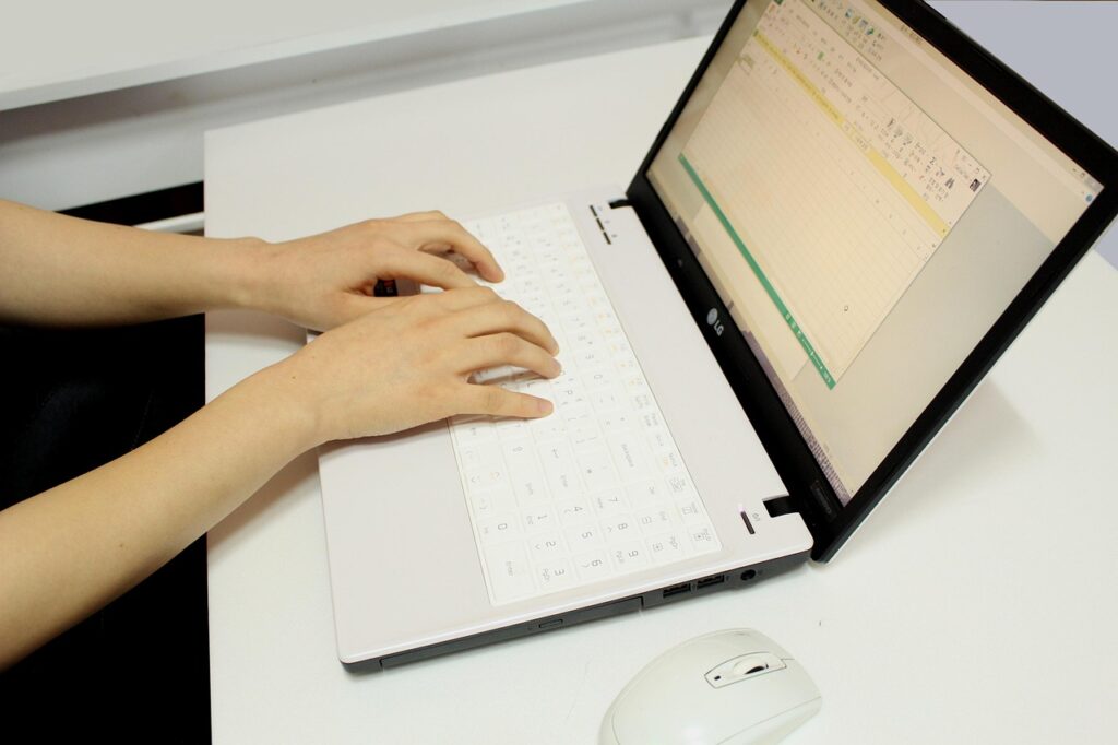 親のSNS詐欺について無料で相談できる電話窓口はどこにある？