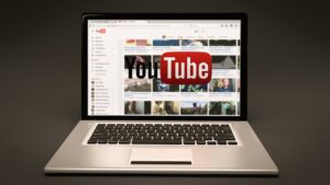 高齢者がYouTubeでフィッシング詐欺に遭った場合の弁護士相談はどうすればよい？